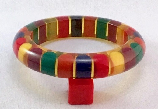 JE30 Judith Evans applejuice resin bangle with multicolor rods bangle